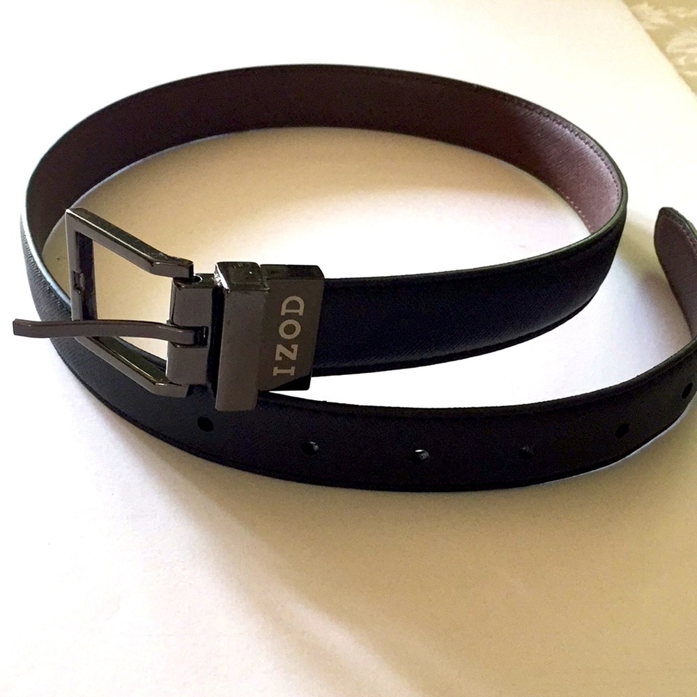 IZOD REVERSIBLE BELT FOR YOUNG BOY size M 26-28